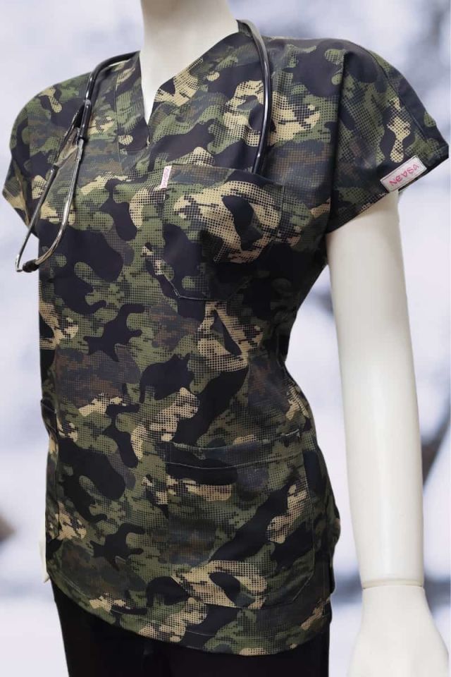 DAİSY V Yaka Kamuflaj Desenli Unisex Uniforma (Likralı)